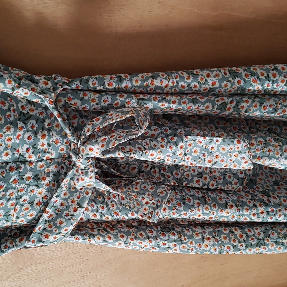 Floral Sweetheart Neckline Dress - Picture 9 of 12